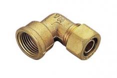 Vinkelløbende kompressionsovergang med muffe - 3/4" x 22 mm