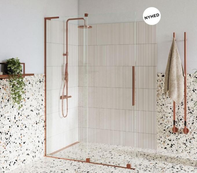 Strømberg Faro 12 walk-in brusevæg m/skydedør 1100mm - Klart glas/børstet kobber