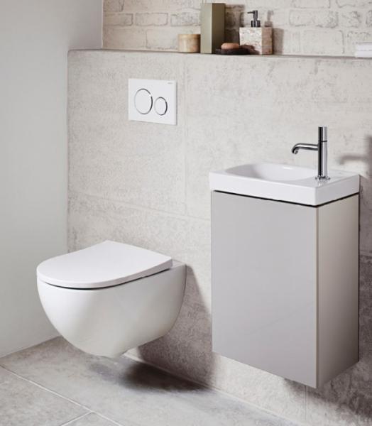 Geberit Acanto RIMfree toiletpakke inkl. sæde/soft-close, cisterne og krom/hvid betjening