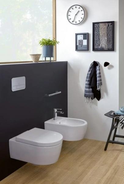 Villeroy & Boch Avento Rimless væghængt toilet m/Ceramic+ inkl. sæde - Hvid