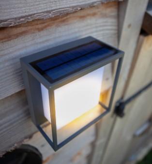 Lutec Curtis Solar udendørs væglampe m/solceller og sensor - Grå