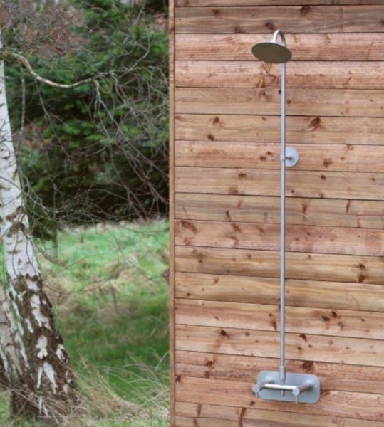 Frostline Eqi væghængt udebruser S 390-490/15 mm tilslutning - Rustfri stål