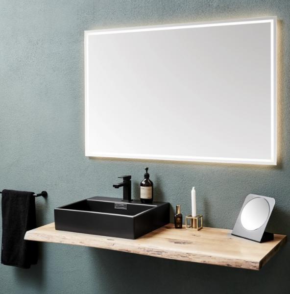 Luca firkantet spejl m/integreret LED lys, backlight og touch - 80 cm