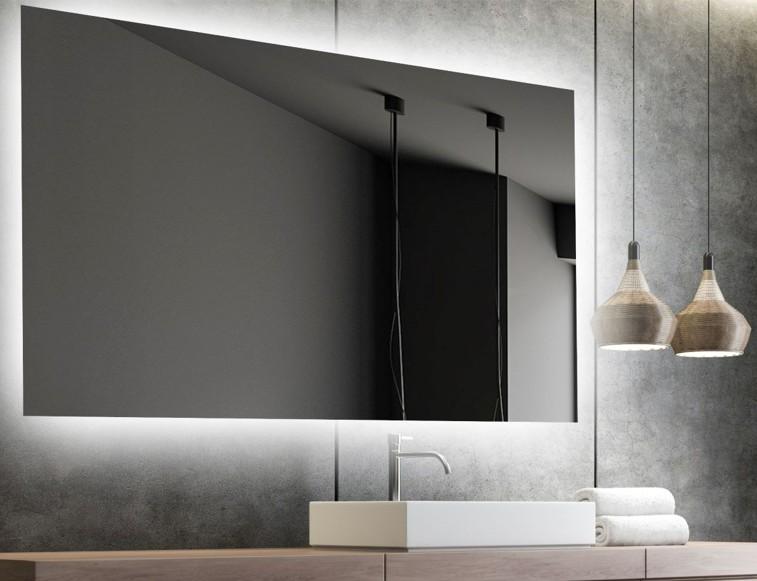 Mona firkantet spejl m/backlight og varme - 140 cm