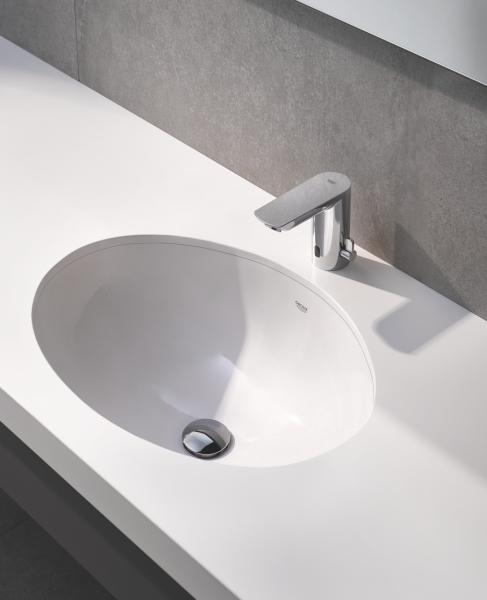 Grohe Bau Cosmopolitan E berøringsfri vandhane til 230 V