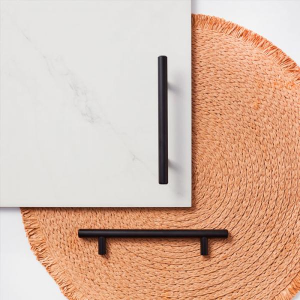 Beslagsboden BB578 møbelgreb - 150mm - Mat sort