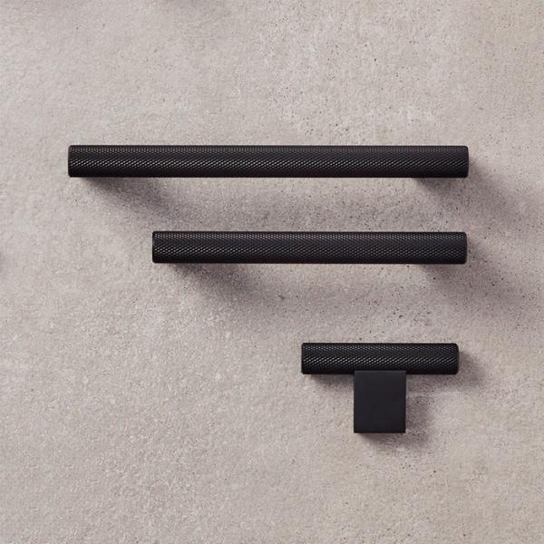 B651 Railing Beslagsboden B651 møbelgreb m/crystal cut - Mat sort - VVS nr.: BB651