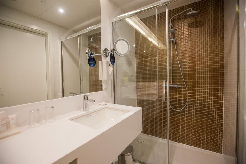Grohe Eurosmart Cosmopolitan h&aring;ndvaskarmatur m/bundventil